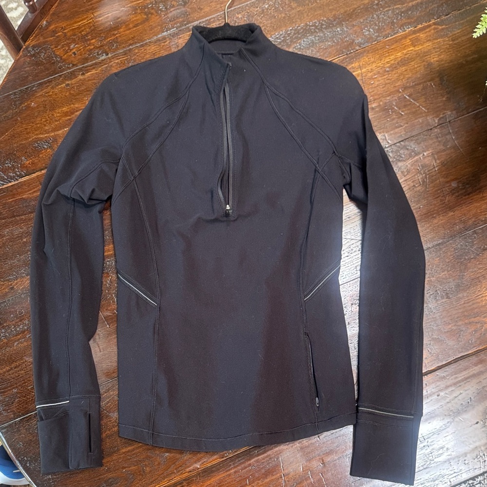 Lululemon fresh tracks 1/2 zip black long sleeve pullover size 6